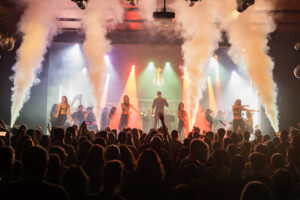 Rave in Zürich im November: Dancephony bringt DJ und Orchester ins Volkshaus